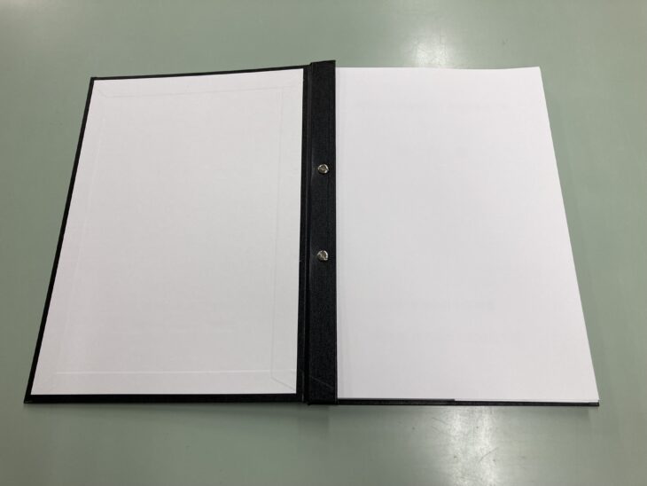 ビス止め上製本